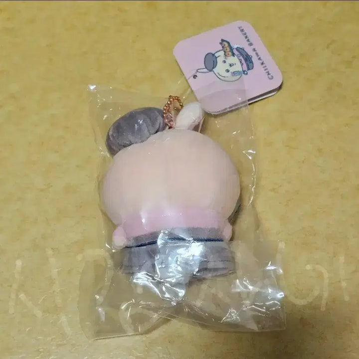 [BUNJANG] Chiikawa Bakery Usagi Mascot (Sealed) / 치이카와 베이커리 스태프 우사기 마스코트 미개봉