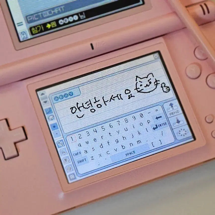 [SOLD OUT] 닌텐도 DS Lite 노블 핑크(정발+ 칩 + 펜 + 스트랩 + 케이스)