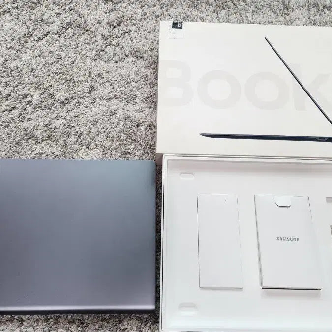 [BUNJANG] Samsung Galaxy Book S 13.3-inch Laptop / 삼성 갤럭시북S 노트북 13.3인치