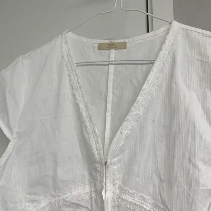 [BUNJANG] Hook Lace Summer Blouse / 후크 레이스 여름블라우스