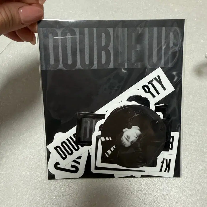 [BUNJANG] SEVENTEEN CXM Double Up Opener Keyring &amp; Sticker Set / 세븐틴 cxm 더블업 오프너키링/스티커