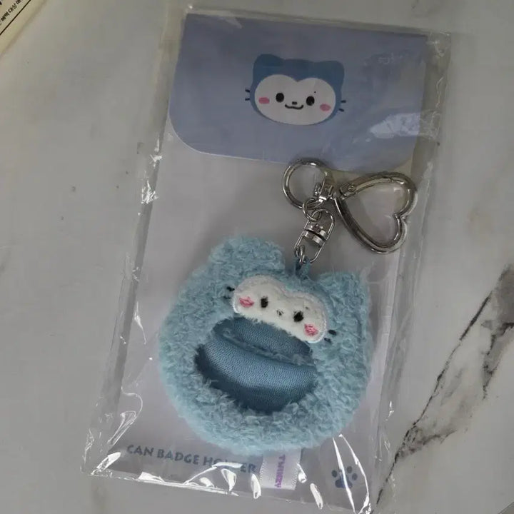 [BUNJANG] ITZY Ryujin Twinzy Candycane Badge Holder (Sealed) / itzy 있지 twinzy 트윈지 류진 캔뱃지홀더(미개봉)