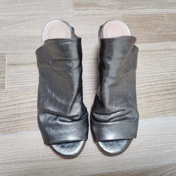 [BUNJANG] Sparkling Shirring Mule Heels / 반짝이 셔링 뮬 힐