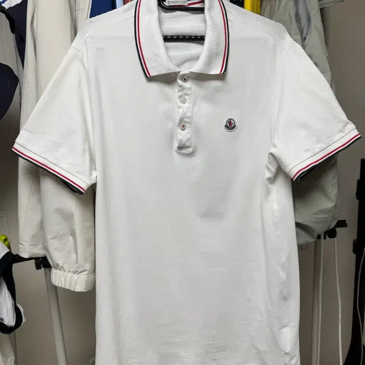 [BUNJANG] Moncler White Short Sleeve Polo T-Shirt / 몽클레어 반팔 카라티 흰색