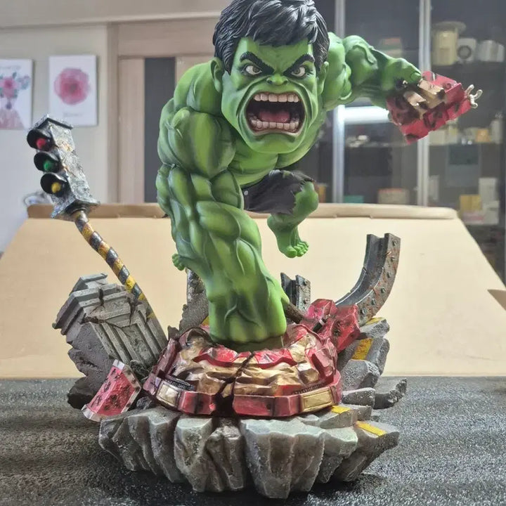 [BUNJANG] INF Hulk Resin Figure / INF 헐크 레진 피규어
