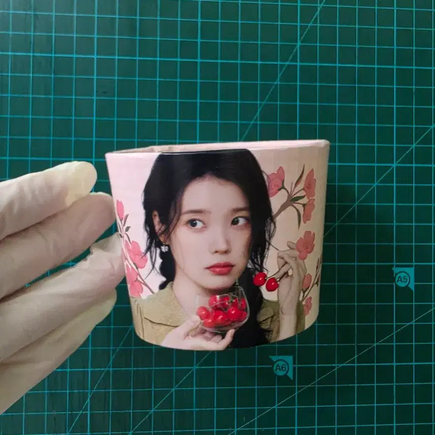 [BUNJANG] IU 2026 Birthday Cafe POB Photocard / 아이유 2026 생일 특전