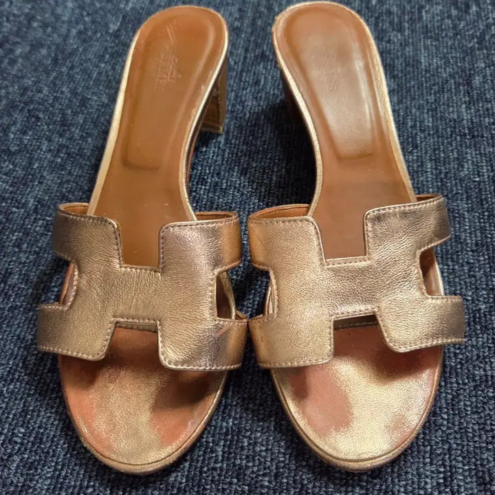 [SOLD OUT] 에르메스 샌들 로즈골드 38