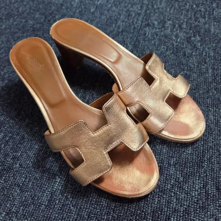 [SOLD OUT] 에르메스 샌들 로즈골드 38