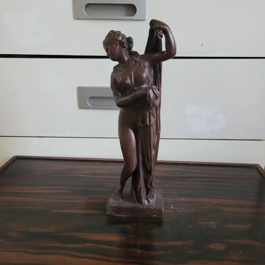 [BUNJANG] Vintage Copper Woman Sculpture / 적동 여인 조각상