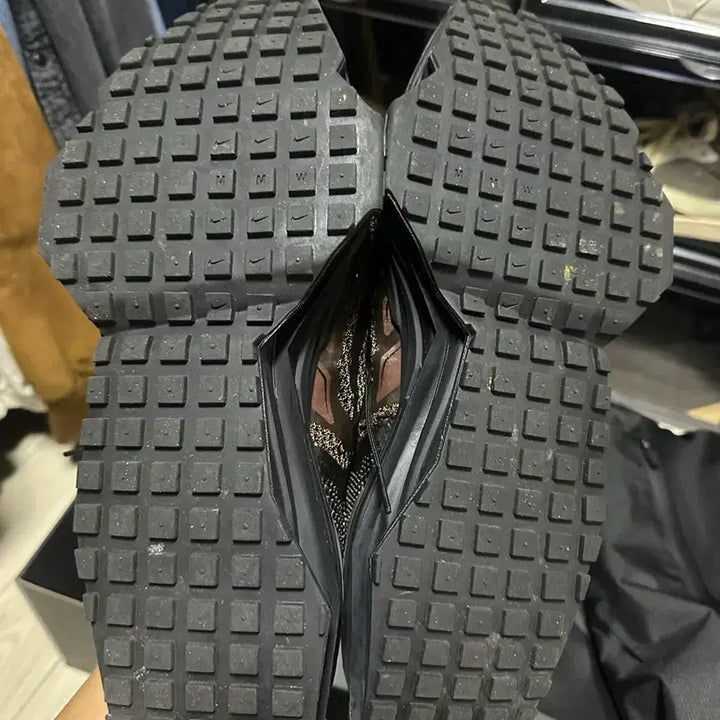 [BUNJANG] Nike Zoom MMW 4 Brown Sneakers (285mm) / 나이키 줌 MMW 4 브라운 285mm