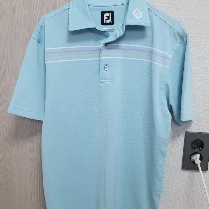 [BUNJANG] Footjoy Golf Wear Striped Polo Shirt - Size S / 풋조이 골프웨어 하늘색 스트라이프 카라티 S