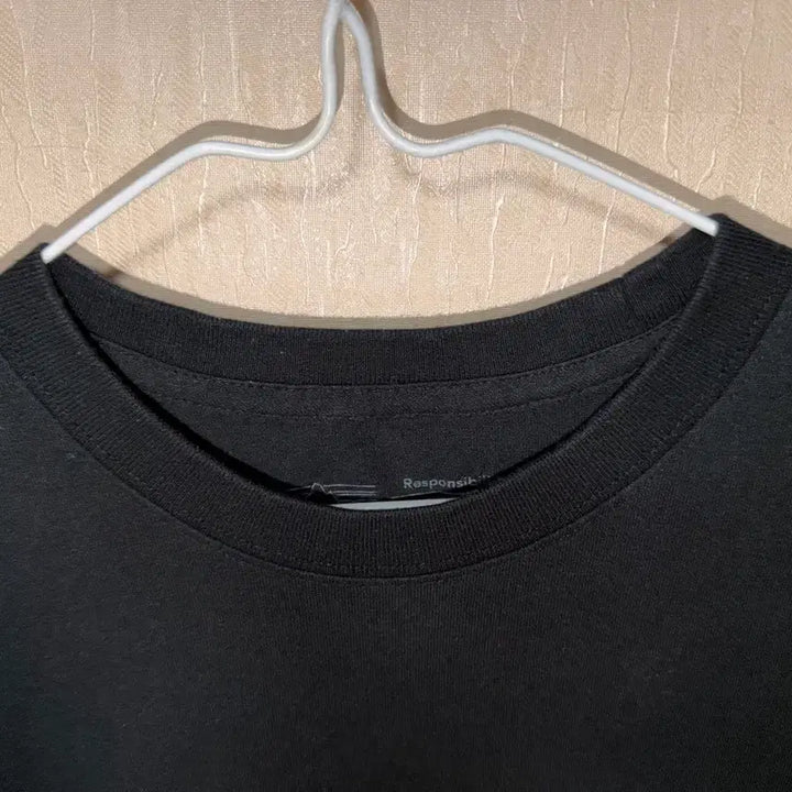 [BUNJANG] Patagonia P6 Black Pocket T-Shirt / 파타고니아 P6 블랙 포켓 반팔티