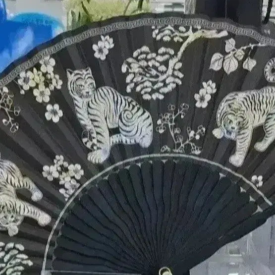 [BUNJANG] Hojakdo Traditional Folding Fan / 호작도 전통 부채