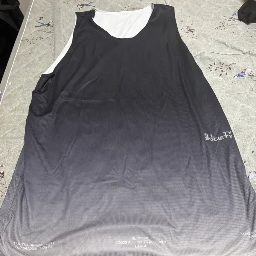 [SOLD OUT] 솔티 소사이어티 양면져지 L