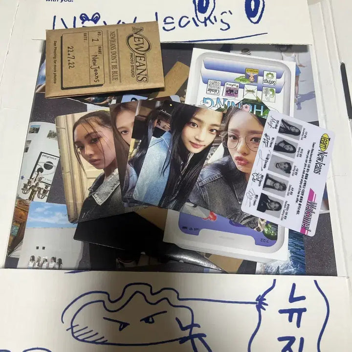 [SOLD OUT] 블루북 뉴진스 단체 풀구성