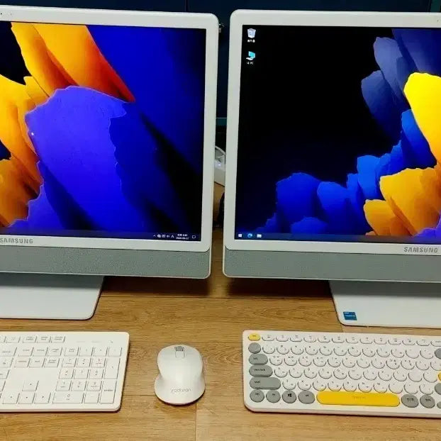 [BUNJANG] Samsung All-in-One Computer (11th Gen Celeron, 16GB RAM, 128GB SSD) / 삼성 일체형컴퓨터 판매합니다.