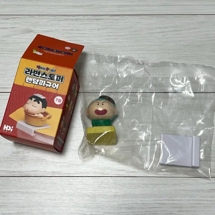 [SOLD OUT] 짱구는못말려 라면 스토퍼 랜덤 피규어 - 훈이 버전 판매