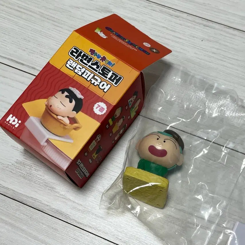 [SOLD OUT] 짱구는못말려 라면 스토퍼 랜덤 피규어 - 훈이 버전 판매