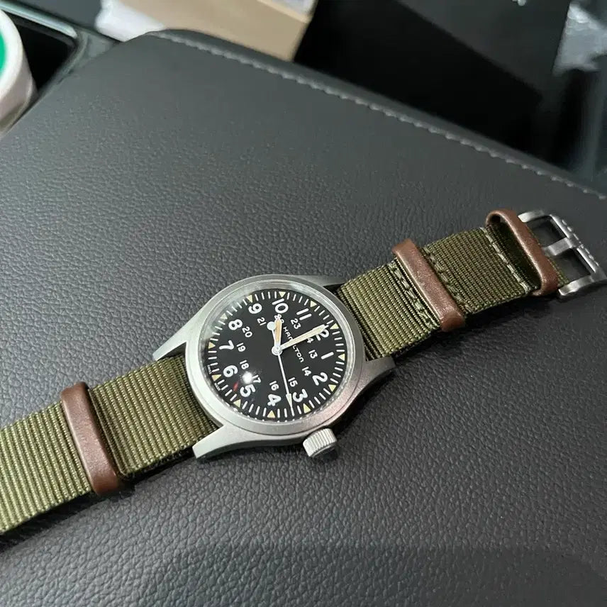 [SOLD OUT] 해밀턴 카키필드 메카니칼(수동) 38mm 판매합니다