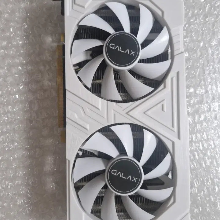 [SOLD OUT] 갤럭시 RTX 2060 white 판매