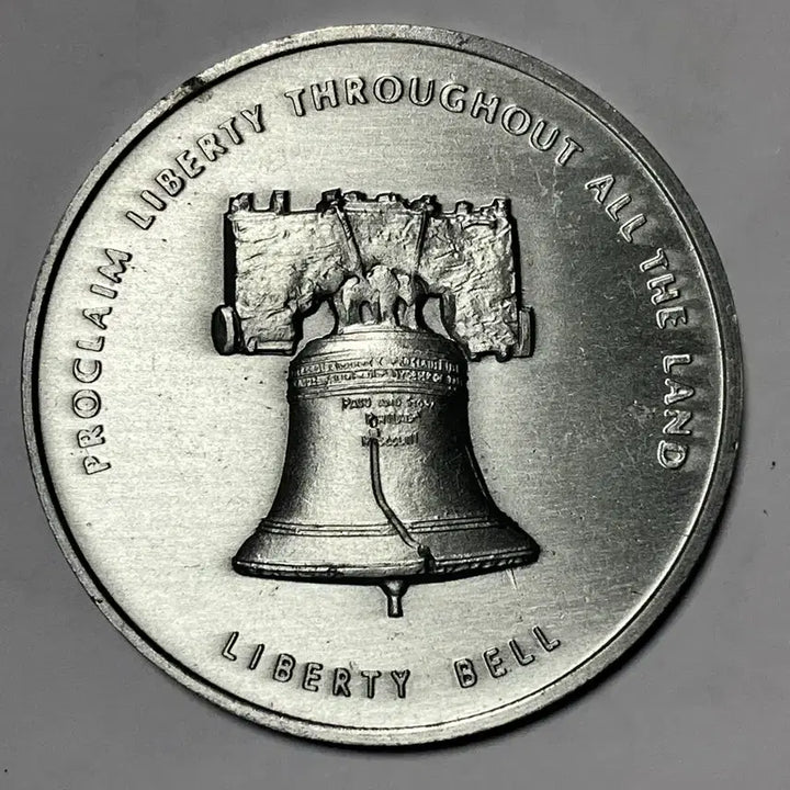 [BUNJANG] Independence Hall &amp; Liberty Bell 50mm Large Commemorative Medal / 미국 독립기념관 &amp; 자유의 종 50mm 대형 기념 메달 (수집용 토큰)