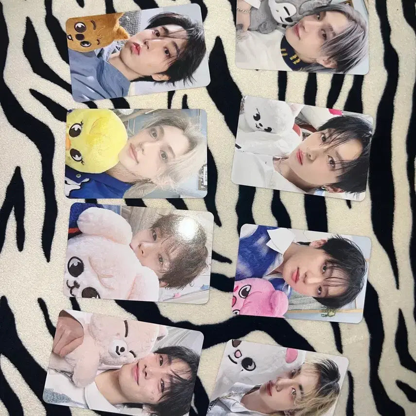 [BUNJANG] Stray Kids 6th Fanmeeting MD POB Real Touch Photocard (Group Set) / 스키즈 팬미팅 엠디 특전 리얼터치 포카(단체로만 판매)