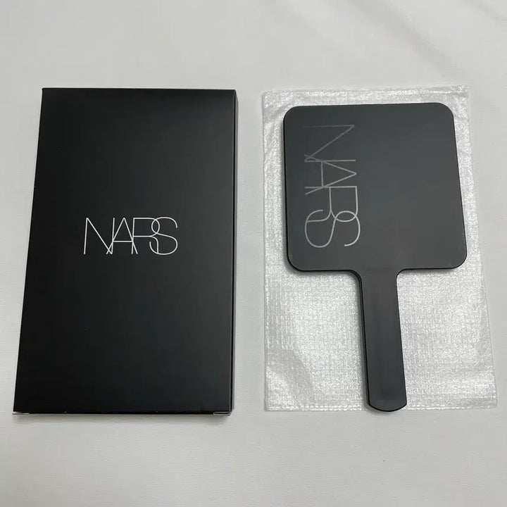 [SOLD OUT] (새상품) 나스 사각 손거울