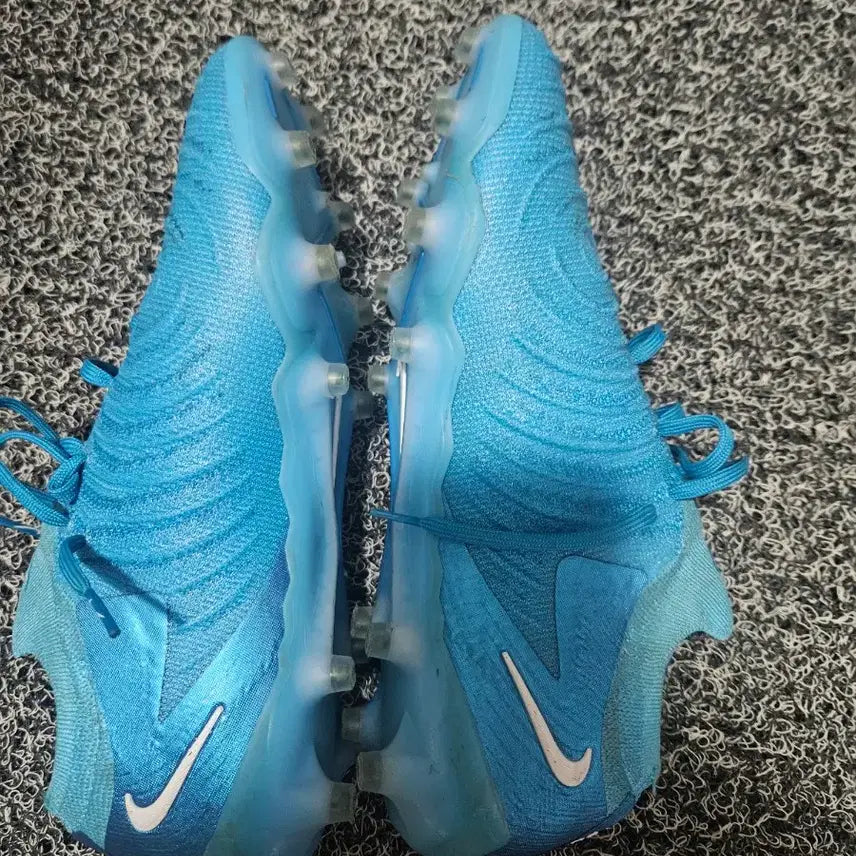 [BUNJANG] Phantom GX2 Elite Size 250 Cleats / 팬텀gx2 엘리트 250사이즈