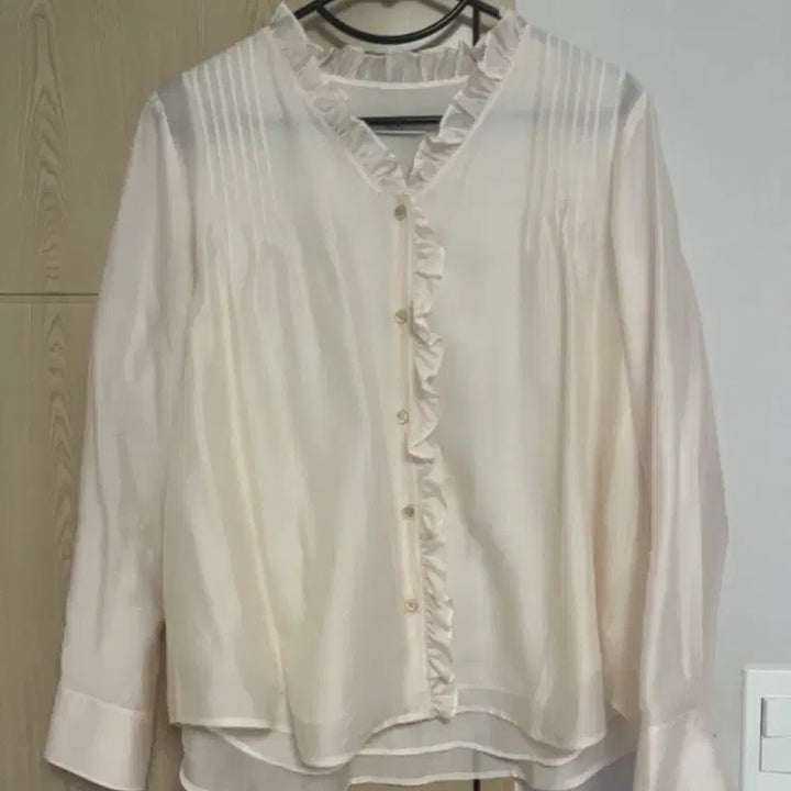 [BUNJANG] SJ SJ Pintuck Blouse Size 76 / sjsj 핀턱 블라우스