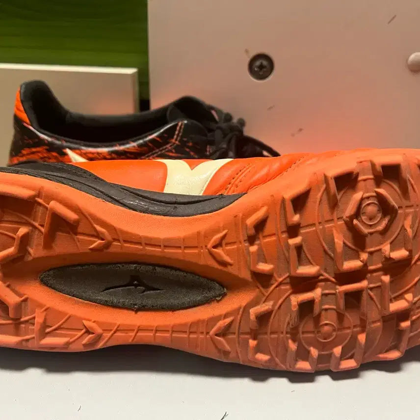 [BUNJANG] Mizuno Morelia Neo KL AS Futsal/Soccer Cleats (275mm) / 미즈노 모렐리아 네오 KL AS 풋살화/축구화  (275)