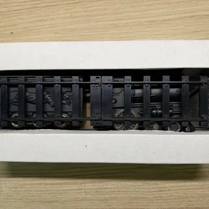 [BUNJANG] Korean Railroad (Cheongiodo) Train Table Lighter &amp; Coal Car Storage / JS-1926 Old Train Table Lighter