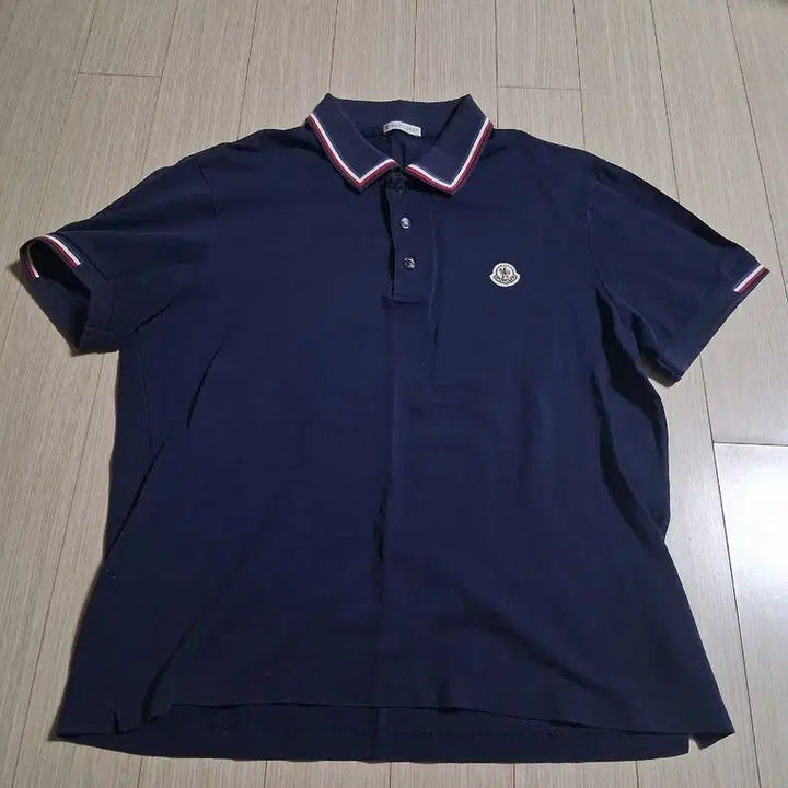 [SOLD OUT] 몽클레어 네이비 반팔 카라티