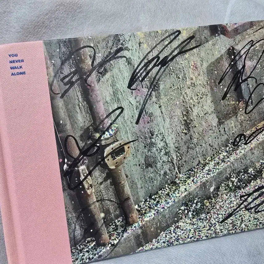 [BUNJANG] BTS Signed YOU NEVER WALK ALONE Album / BTS 사인씨디