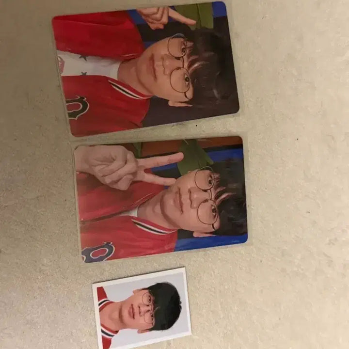 [SOLD OUT] 티원 도란 시즌그리팅 증명사진 포카 포토카드