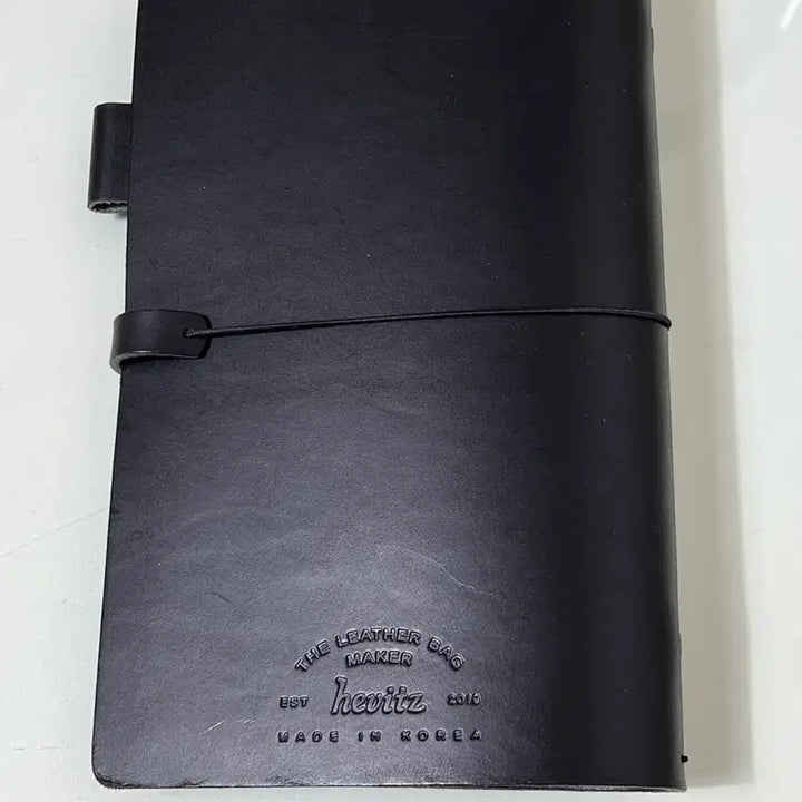 [SOLD OUT] 헤비츠 스트링 노트 커버 라지 블랙