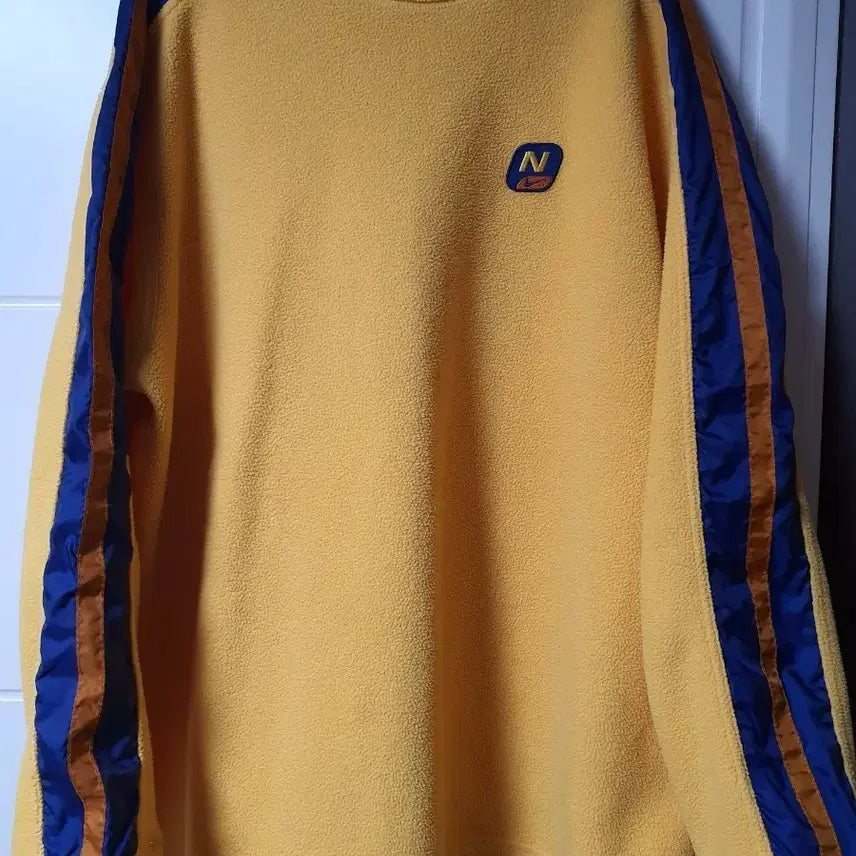[BUNJANG] Nike Old School Fleece Sweatshirt Yellow / 나이키 올드스쿨 후리스 맨투맨 옐로우