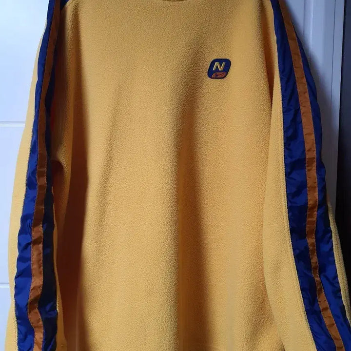 [BUNJANG] Nike Old School Fleece Sweatshirt Yellow / 나이키 올드스쿨 후리스 맨투맨 옐로우