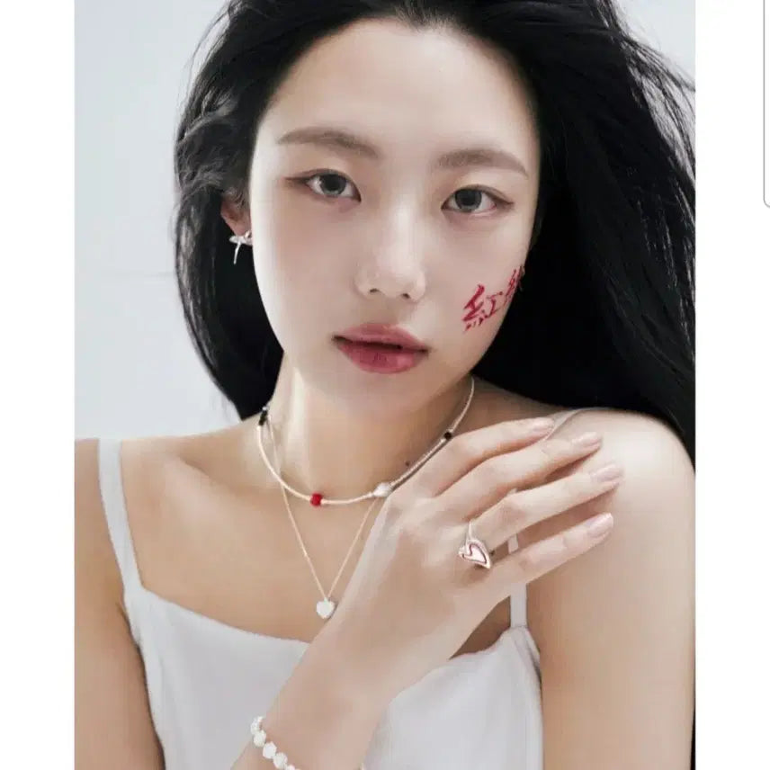 [BUNJANG] Bellof Red Rendezvous 925 Silver Necklace / 벨오프 레드 랑데뷰 925 실버 목걸이(정가15.9)