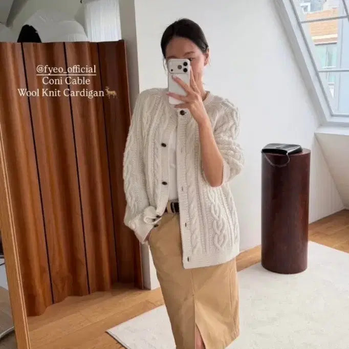 [BUNJANG] FYEO Coni Cable Wool Knit Cardigan Ivory / 택포) 포유온 코니 케이블 울 니트 가디건_FYEO Coni Cable
