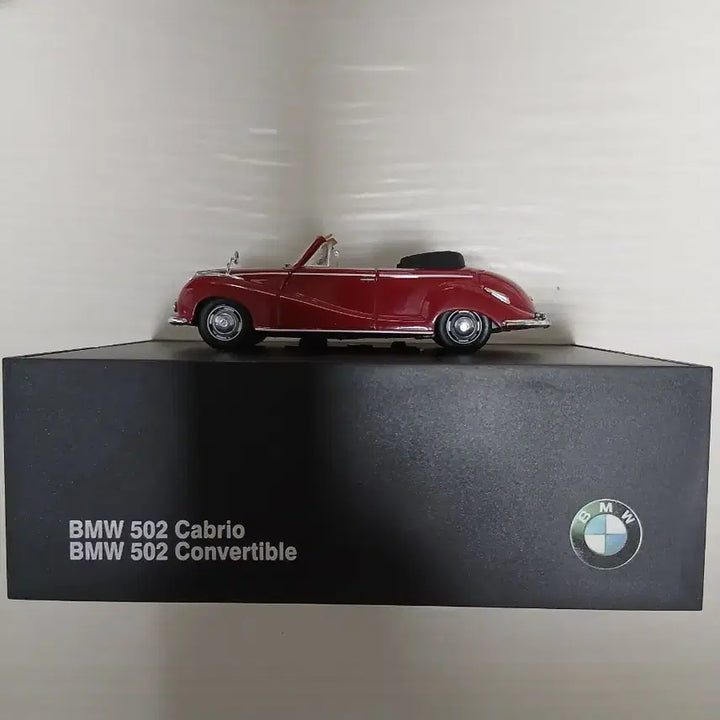 [BUNJANG] BMW 502 Cabrio 1:43 Scale Diecast Model - 2013 Motor Show Exclusive Staff Award / [희귀/소장용] 2013 모터쇼 관계자 한정 수령 - BMW 502 카브