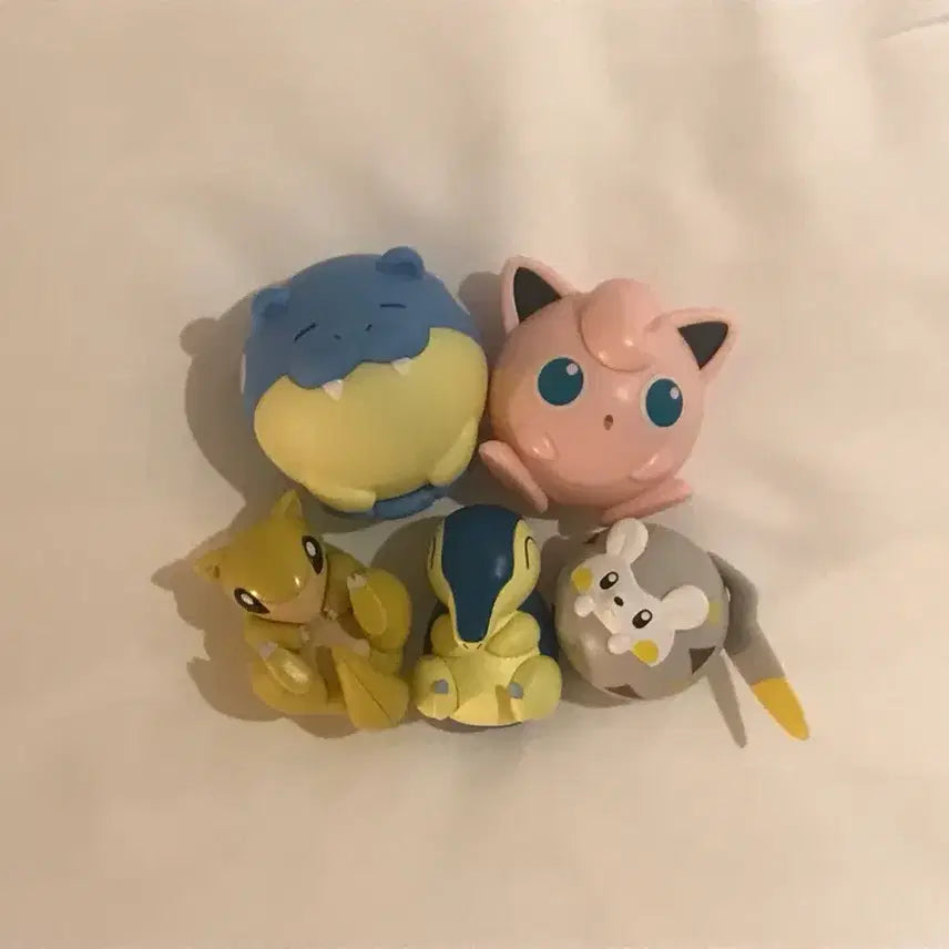 [BUNJANG] Pokemon 30th Anniversary Crouching Gacha Bundle Set / (5종 세트) 포켓몬 30주년 웅크리기 가챠 일괄 대굴레오