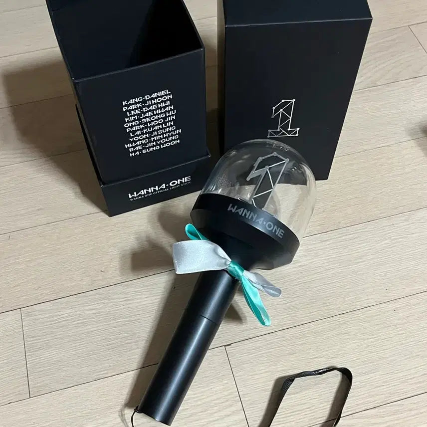 [BUNJANG] Wanna One Cheering Stick (Neoble Bong) / 워너원 응원봉 너블봉