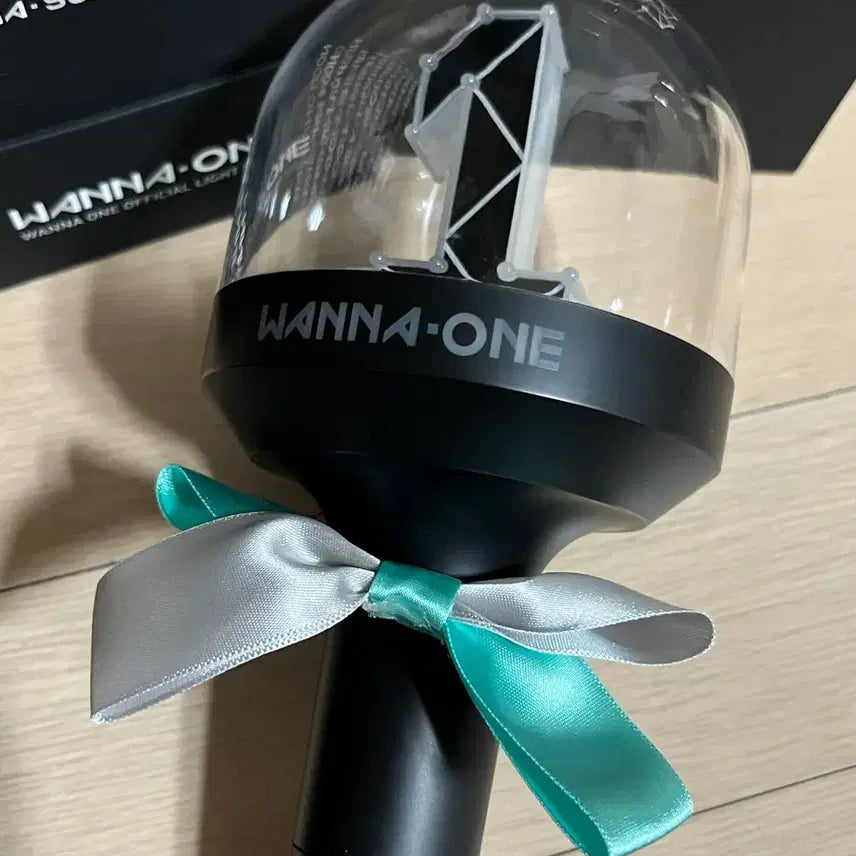 [BUNJANG] Wanna One Cheering Stick (Neoble Bong) / 워너원 응원봉 너블봉