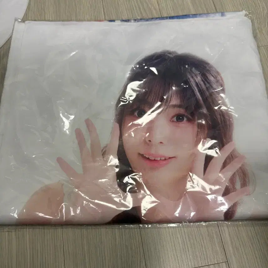 [BUNJANG] QWER World Tour Japan MD Syeon Slogan / QWER 월드투어 일본 MD 시연 슬로건 판매합니다