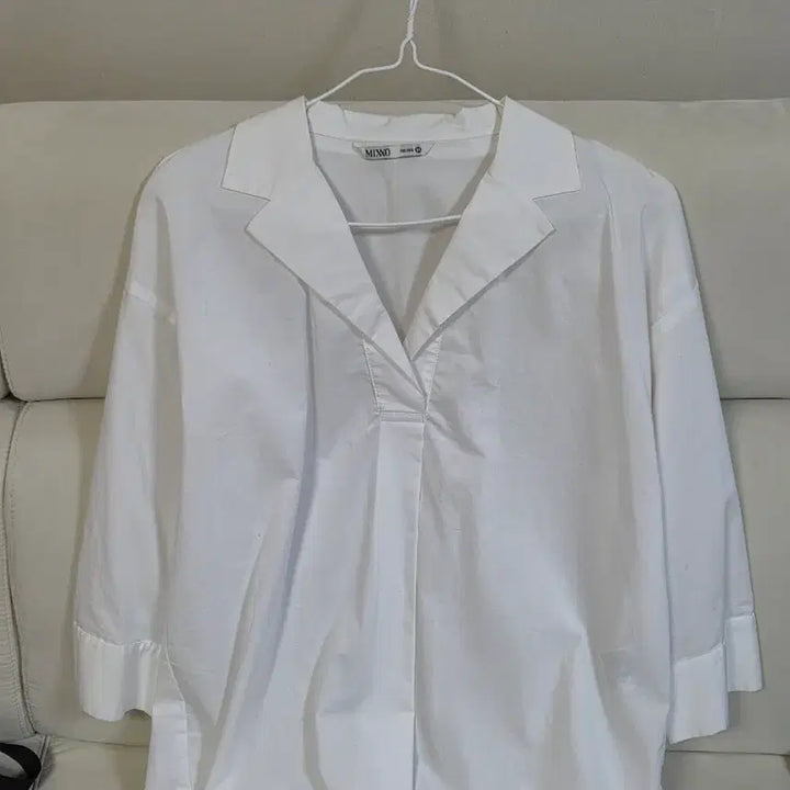 [BUNJANG] Mixxo White Shirt (Size M) / 택포) 미쏘 셔츠 화이트 M