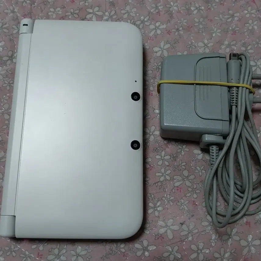 [SOLD OUT] 닌텐도 3ds xl 화이트 팝니다