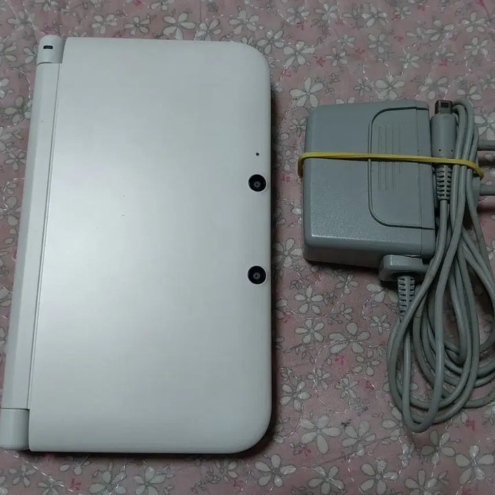 [SOLD OUT] 닌텐도 3ds xl 화이트 팝니다