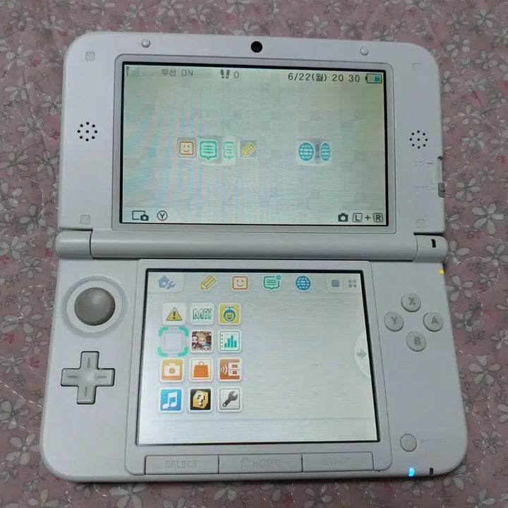 [SOLD OUT] 닌텐도 3ds xl 화이트 팝니다