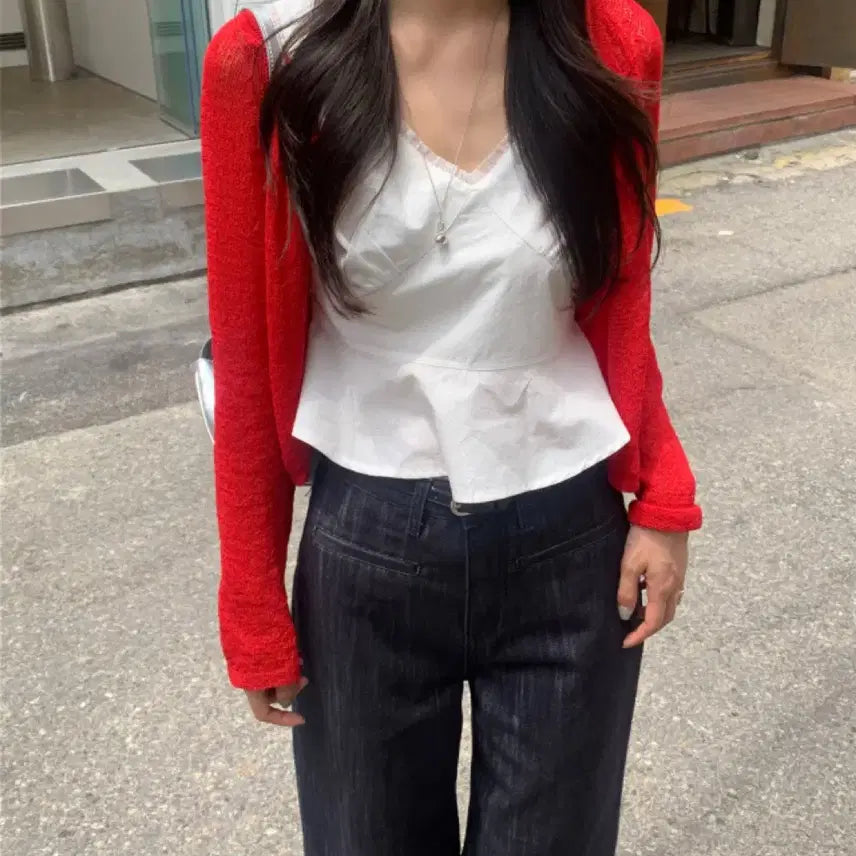 [SOLD OUT] 오브던 오드리 플레어 나시 블라우스