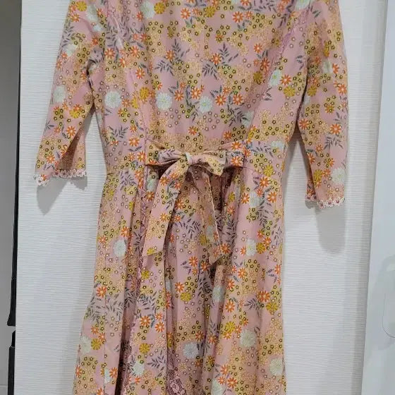[BUNJANG] Pink Floral Print Lace Detail Button-Up Midi Dress / 핑크색 꽃무늬 셔츠 원피스